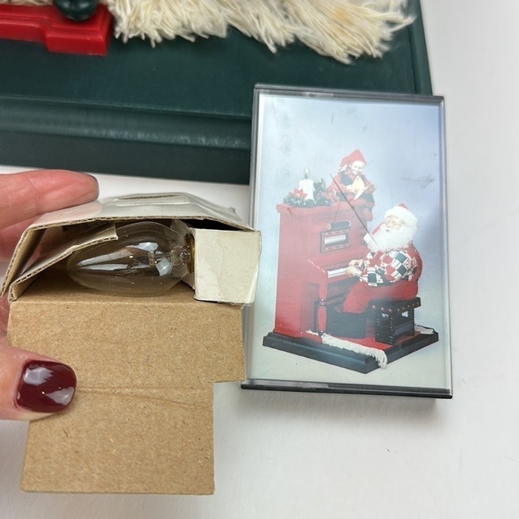 Vtg Holiday Creations Animated Sing Along With Santa Cassette Player With Tape - Picture 9 of 13